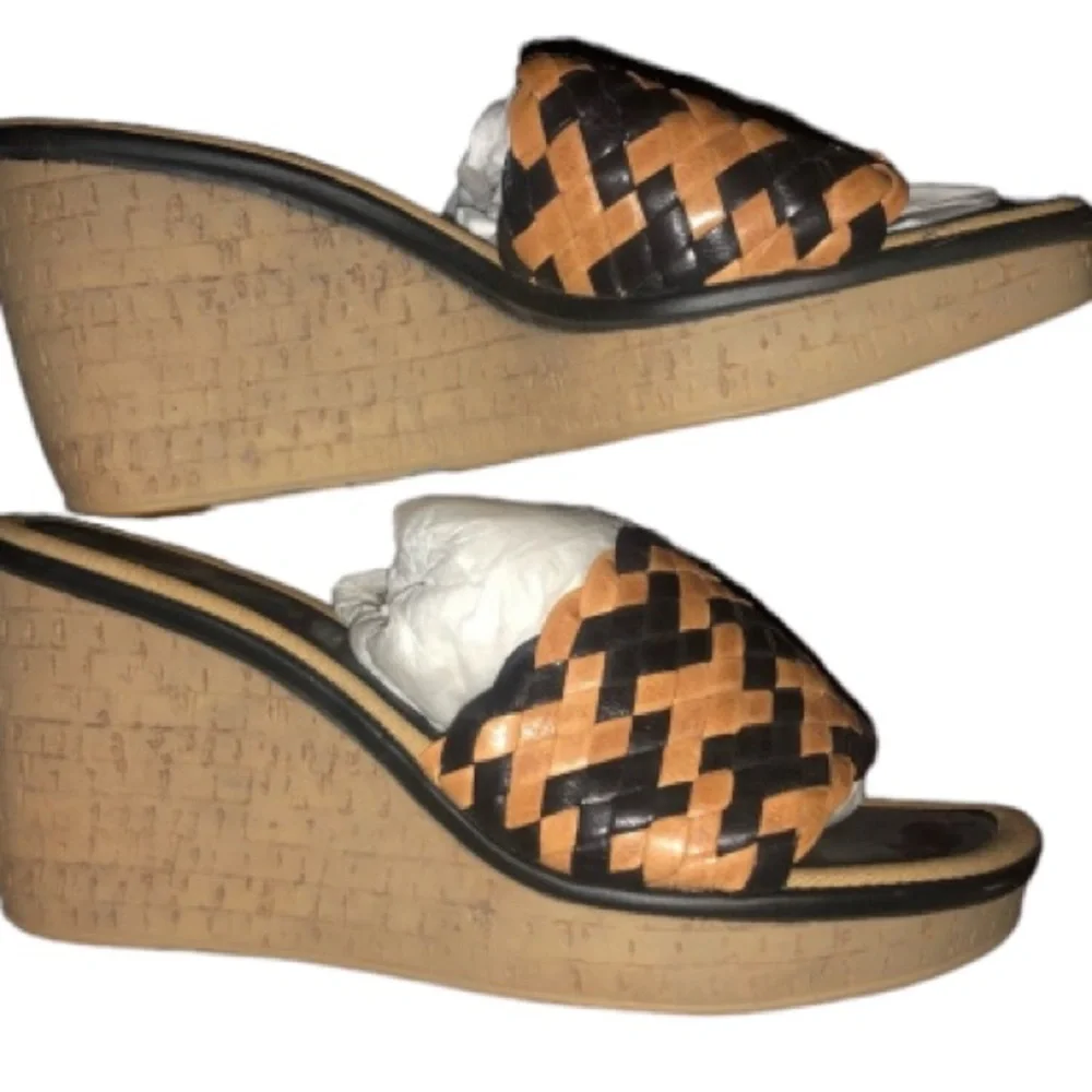 Italian Shoemakers size 10 black &Tan braided leather open toe wedge